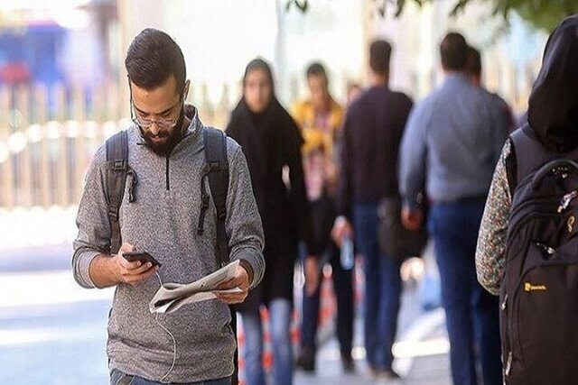 آغاز دسترسی محدود دانشجویان به اینترنت تلفن همراه